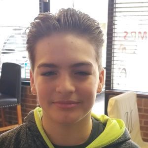 Meet your Posher, Alex